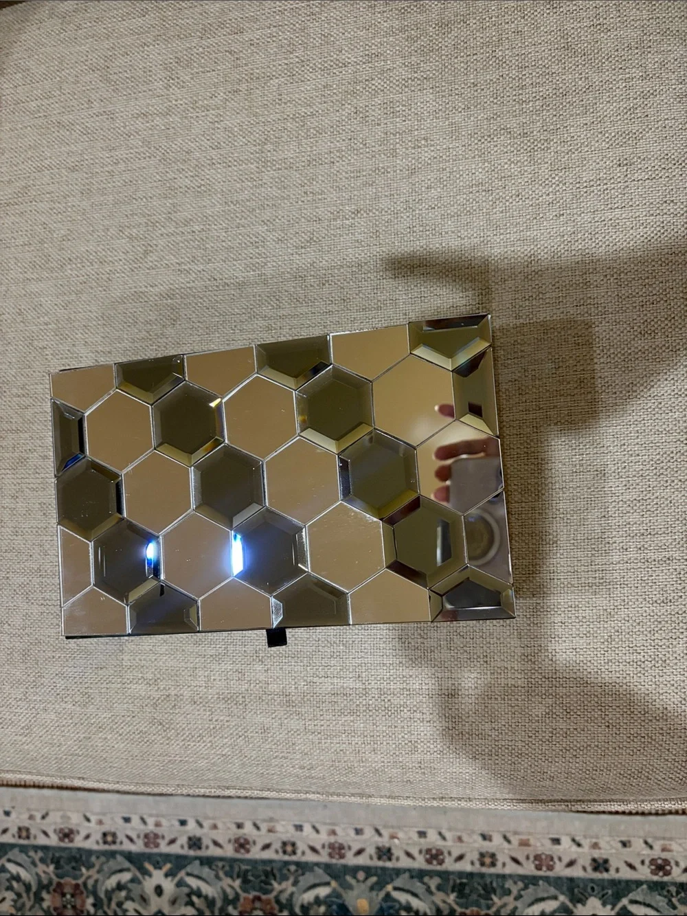 N/A stylish mirrored